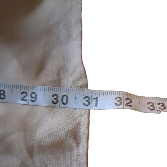 Qearal Oversized V-Neck Blouse Women's Plus Size XXL Beige EUC - Picture 10 of 10